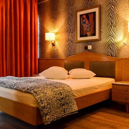 Eva Hotel Pireusz Kültér fotó