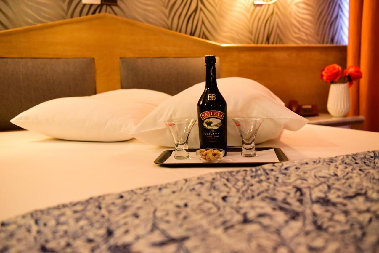 Eva Hotel Pireusz Kültér fotó