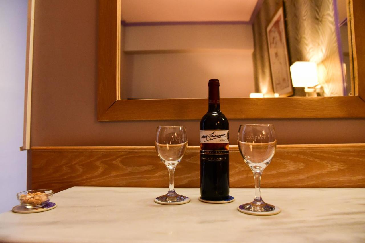 Eva Hotel Pireusz Kültér fotó